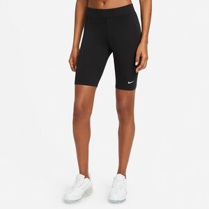 Women’s Nike Sportswear Essential Mid-Rise 10” Biker Shorts, NWT
